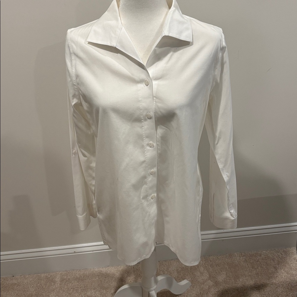 Chico's Crisp White button front tunic Shirt